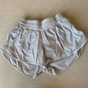 Lululemon hotty hot shorts- WHITE